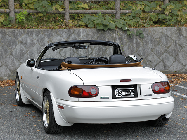 ROADSTER NA8